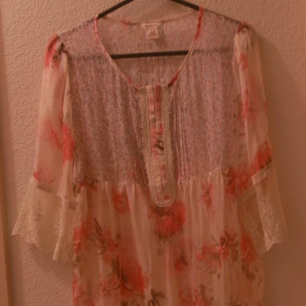 NWOTS, SUNDANCE, SIZE L, 100% SILK, SHEER/LACE, BEIGE/FLORAL, 3/4 SLEEVE BLOUSE